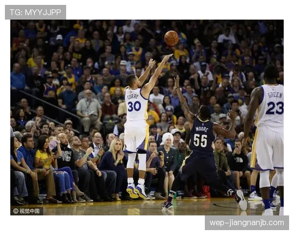 库里三分球投完转身就像走红毯，这生活…普通人着实跟不上了！