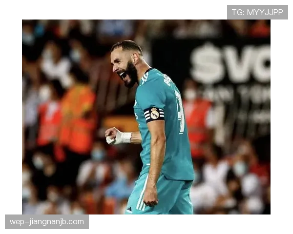 本泽马：从背锅侠到伯纳乌之王的生涯逆袭