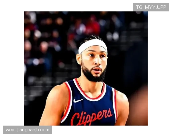 班·西蒙斯无球跑位提升防守效率明显优于西蒙斯时代替者