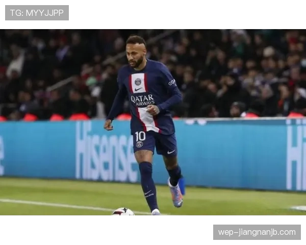 内马尔争议引爆巴黎，战术单一依赖球星成症结，豪华阵容如何征服欧冠梦？