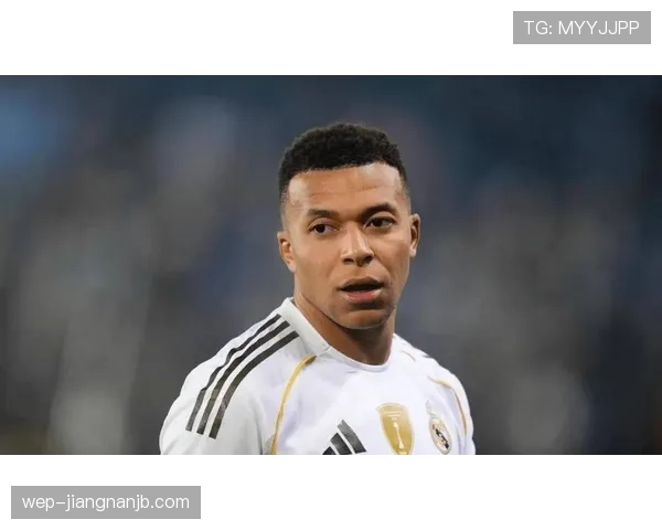 姆巴佩带不动巴黎！皇马进球，他却在球场上“散步”？反差打法暴露大巴黎球星群真正实力不足！