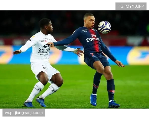 巴黎圣日耳曼缺少核心中锋，进攻效率能否维持？